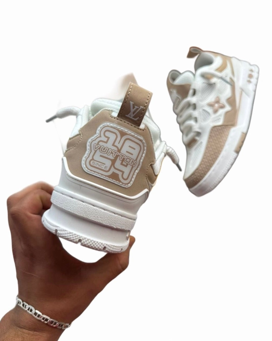 LOUIS VUITTON STAKE